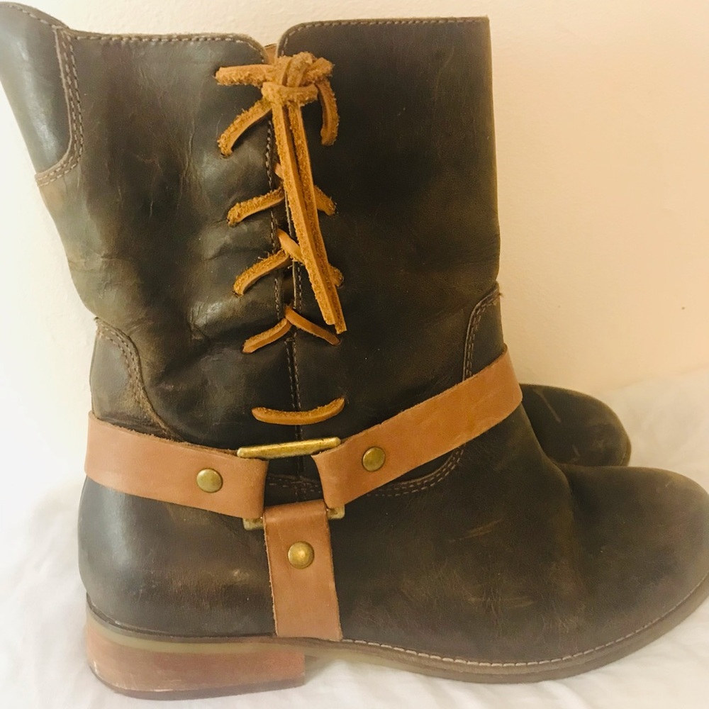 Latigo boots 9
